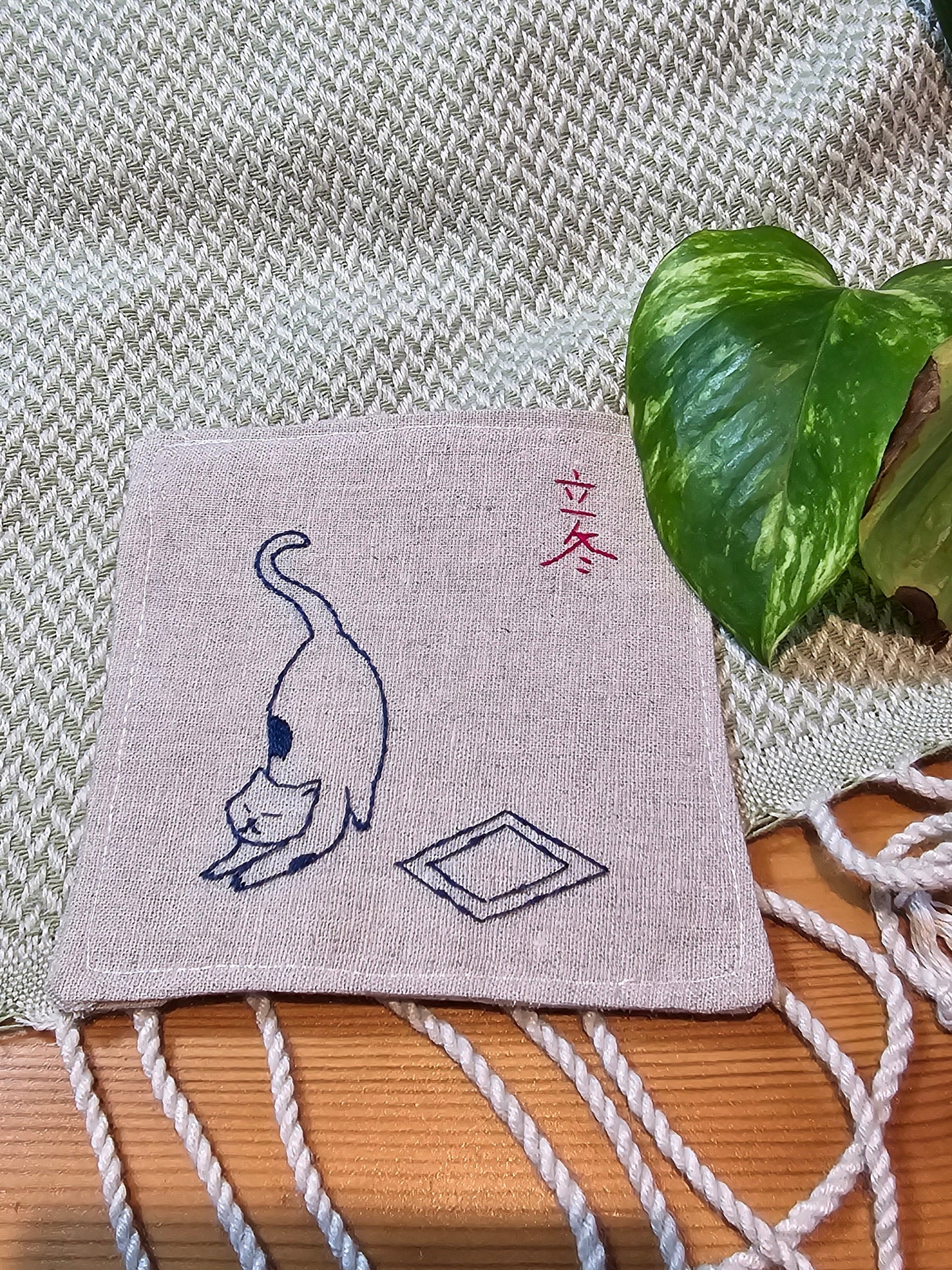 Individual Hand Embroidered Chinese Winter Solar Terms Cat Coaster (Beginning of Winter)