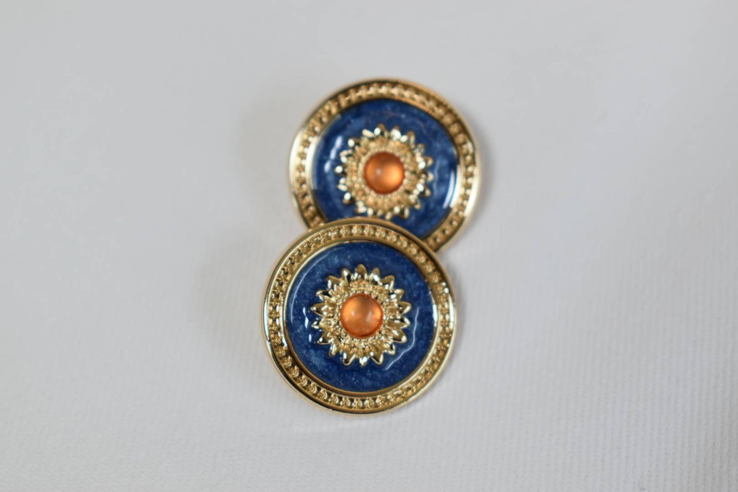 Golden Flower Button