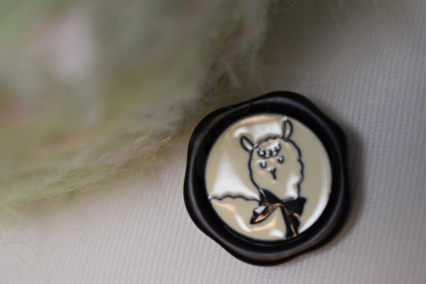 Cozy Alpaca Enamel Button – 23mm Decorative Sewing Button